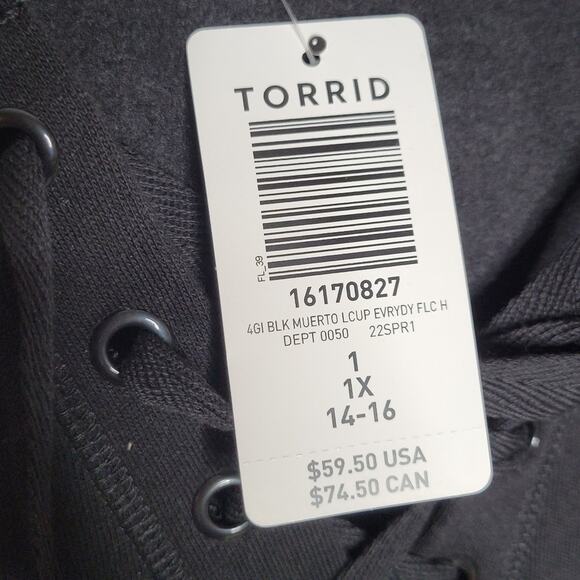 Torrid Lace Up Black Fleece Hoodie with Snake & Roses Graphic, size 1 - Picture 6 of 7